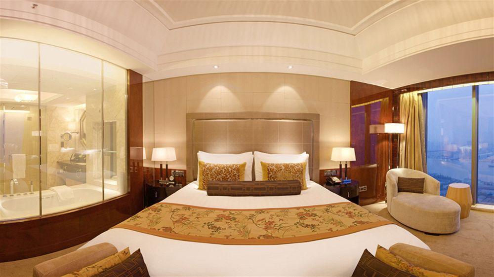 Wyndham Grand Plaza Royale Oriental Shanghai Extérieur photo