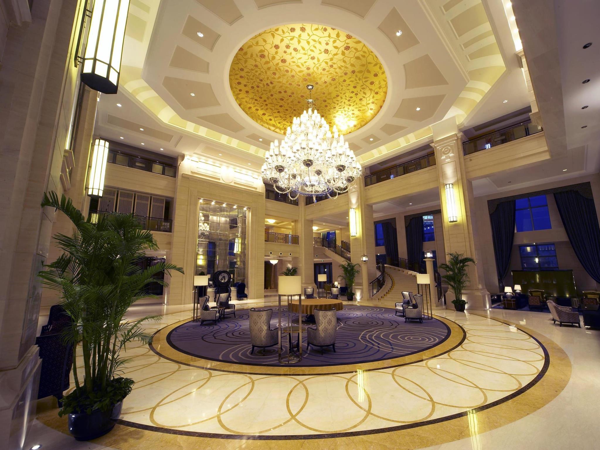 Wyndham Grand Plaza Royale Oriental Shanghai Extérieur photo