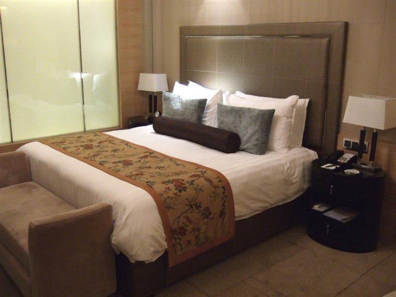 Wyndham Grand Plaza Royale Oriental Shanghai Extérieur photo